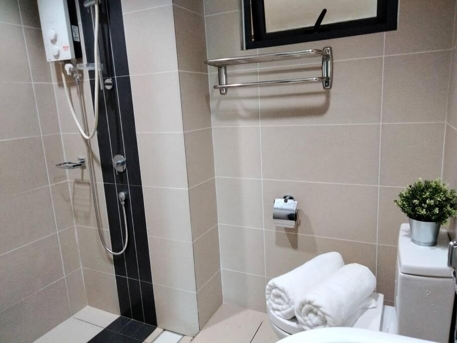 Link 2 Bukit Jalil I Homebrickz Apartment *