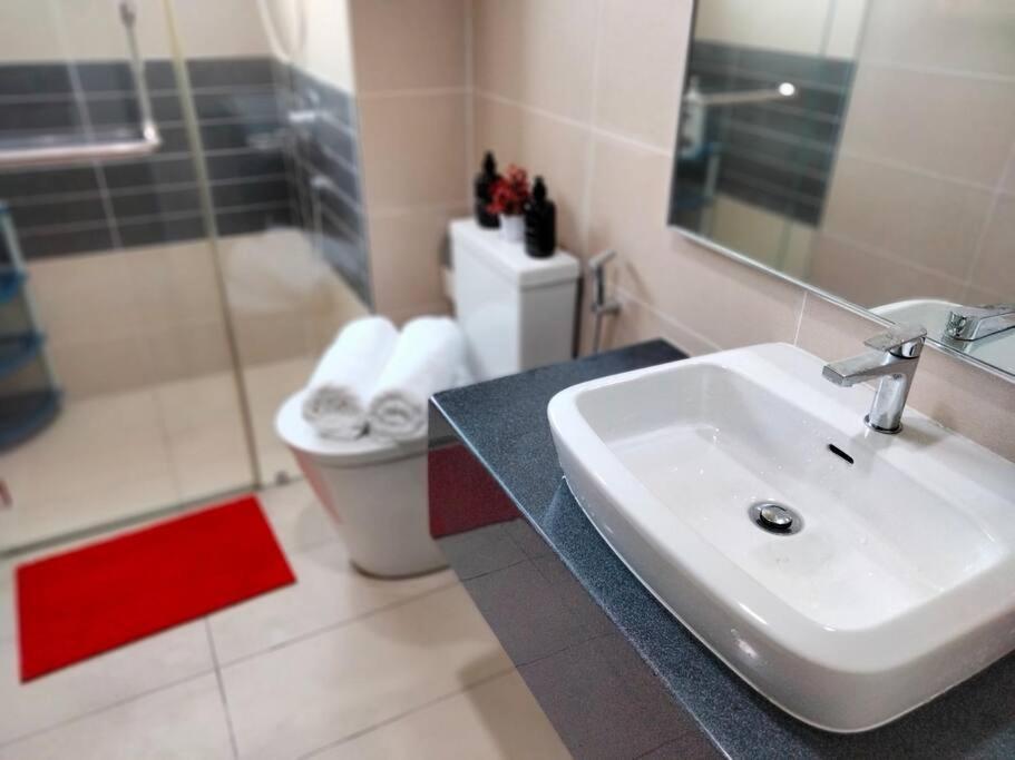 Link 2 Bukit Jalil I Homebrickz Apartment *