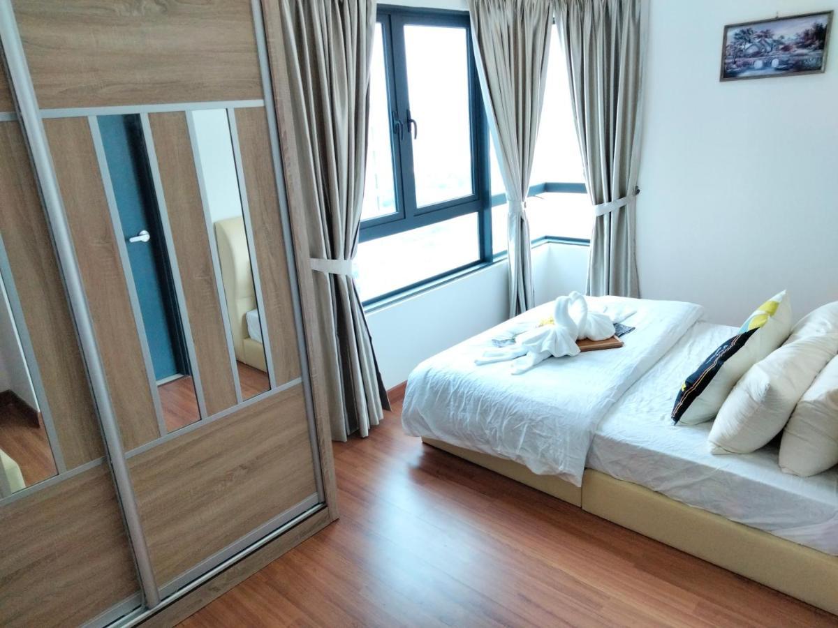 Link 2 Bukit Jalil I Homebrickz Apartment